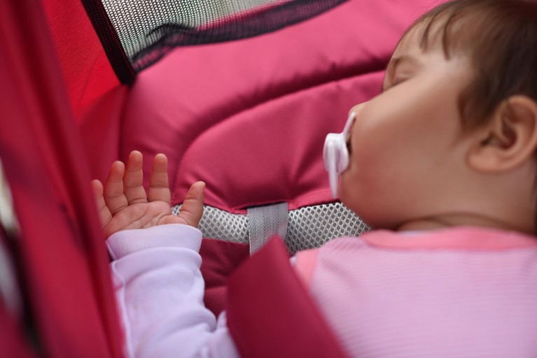 Wózek parasolka od kiedy i jaki polecacie?